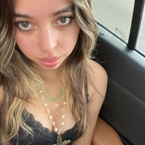 Meet your Posher, Pearrl